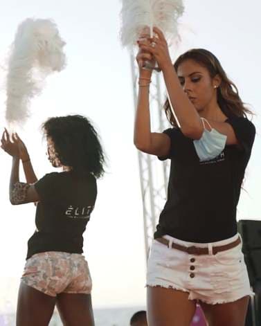 Videoclip de AXINTE FILMS la Labelon Experience Beach Club