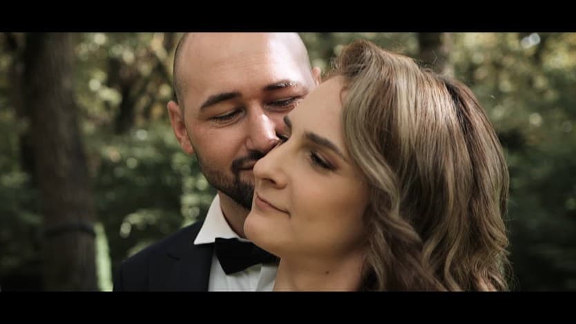 Videoclip de Adrian Puscas la Restaurant Valea Regilor