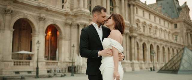 Videoclip de Dragos Buchi la Mariage D'or Baisa
