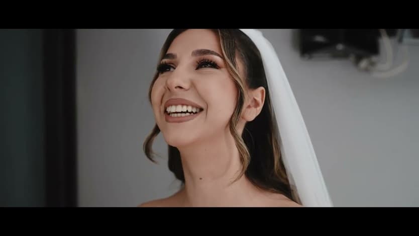 Videoclip de Alex Avram la Hora Miresei