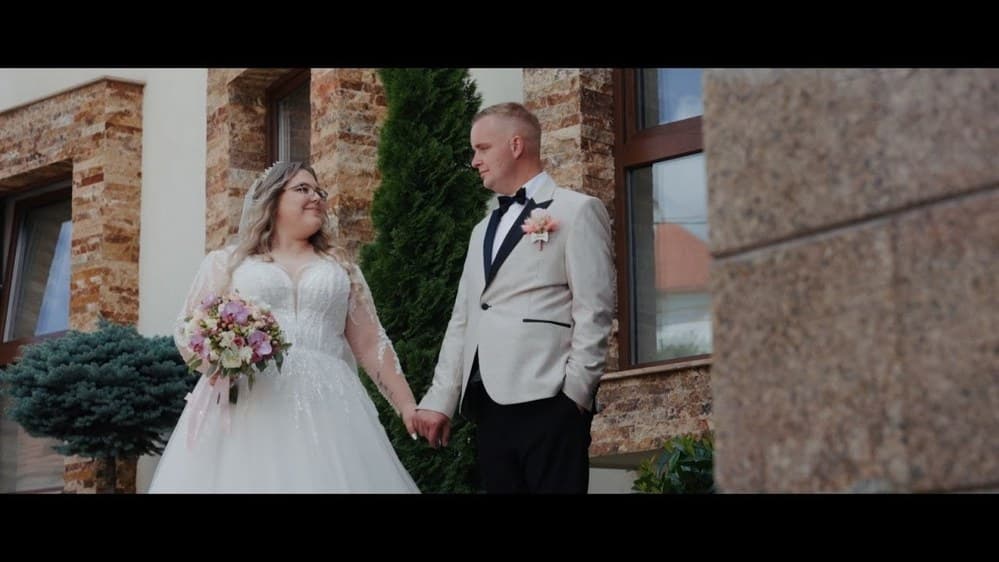 Laura & Vasile - Fotografii de Artiv Wedding Films