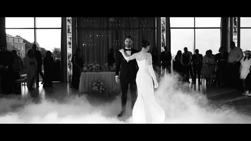 Floriana &amp; Adrian - Fotografii de Artiv Wedding Films