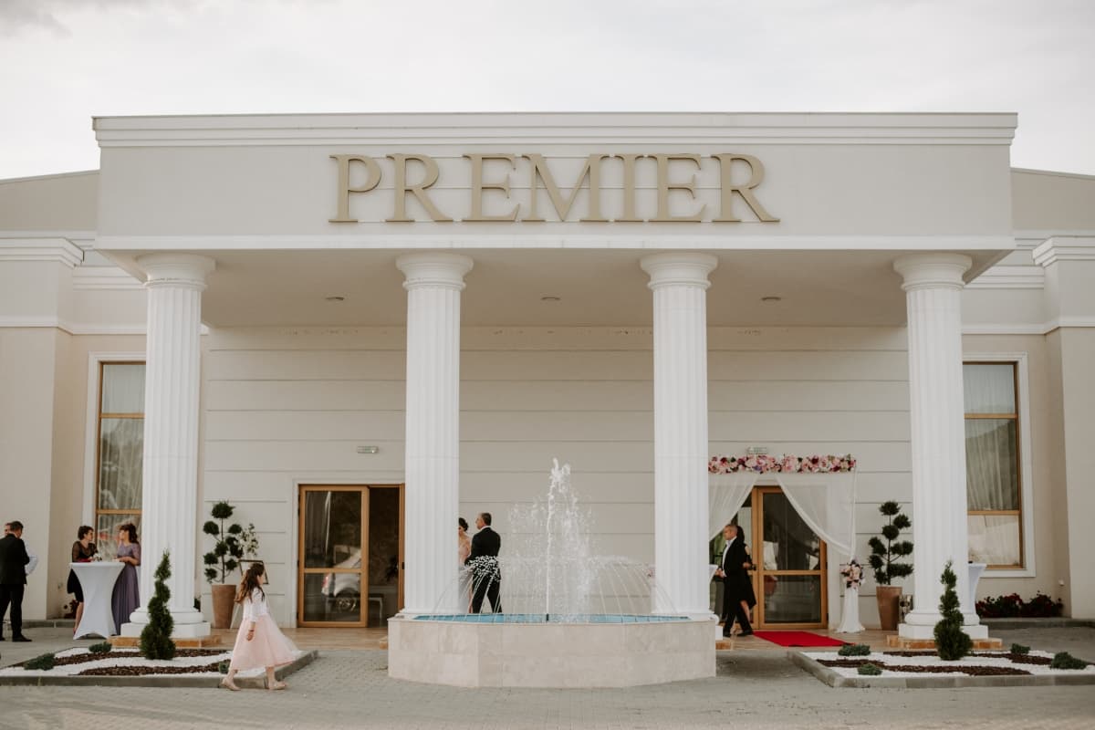 Premier Ballroom - locatie pentru nunti in Curtea de Argeș, Argeș
