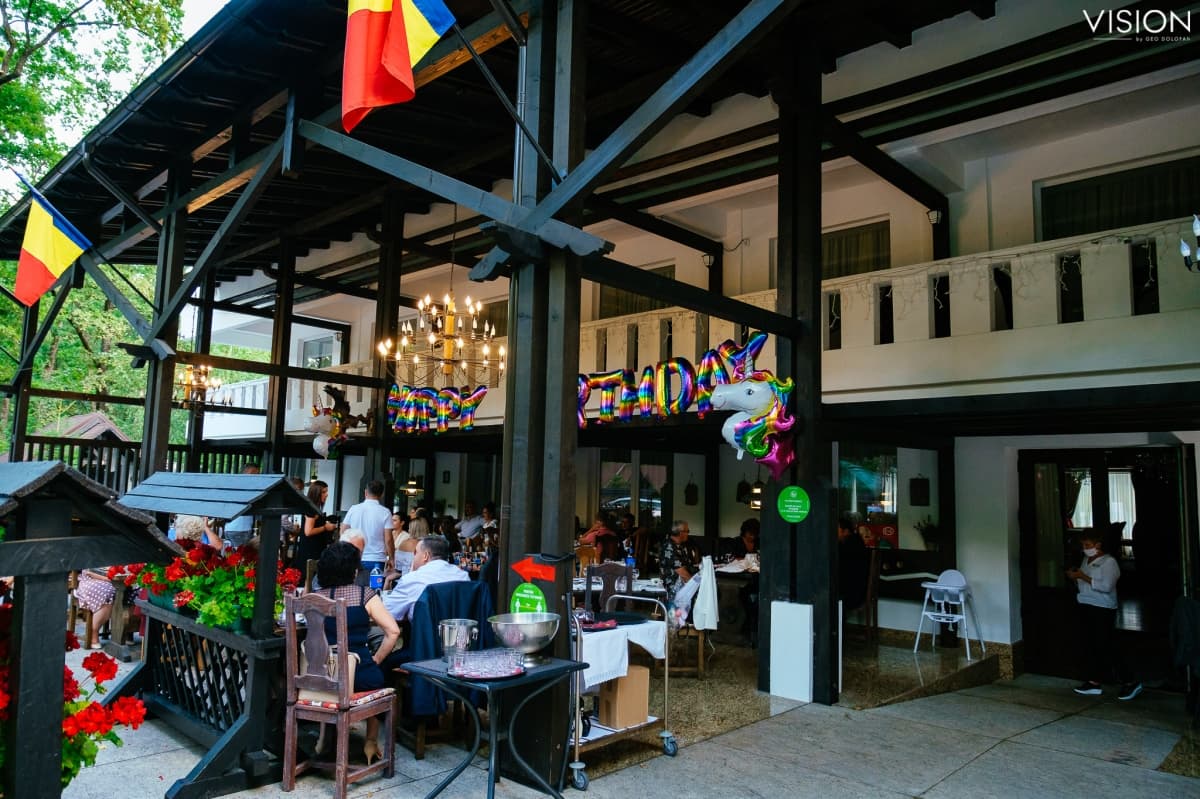 Cornul Vanatorului - locatie pentru nunti in Pitești, Argeș