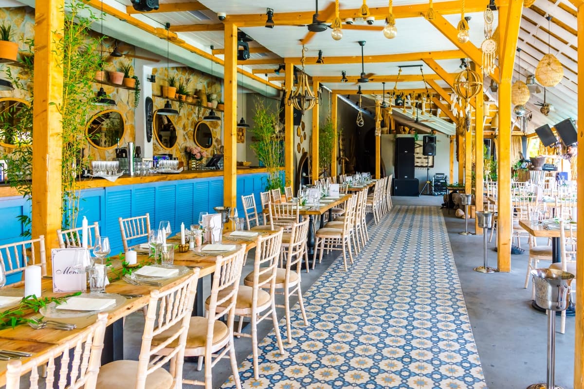Summer Dine &amp; Vibe - locatie pentru nunti in Ișalnița, Dolj