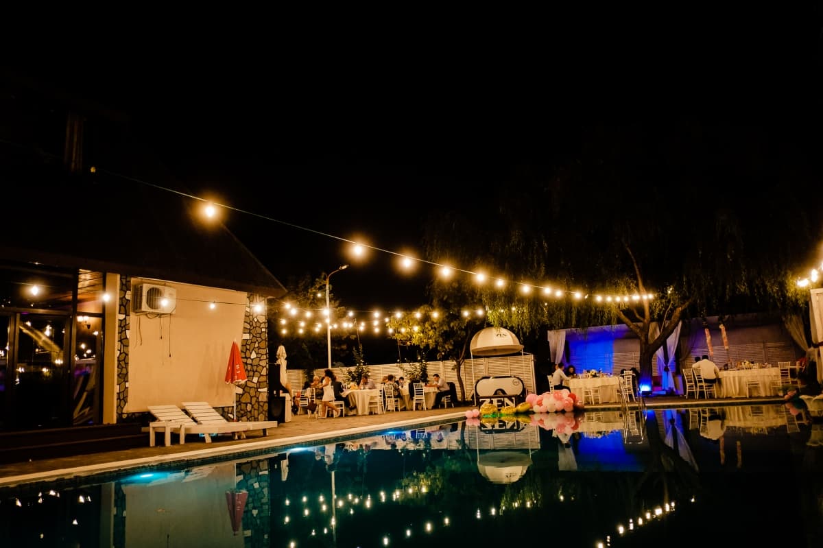 Zen Pool &amp; Ballroom - locatie pentru nunti in Ulmeni, Buzău