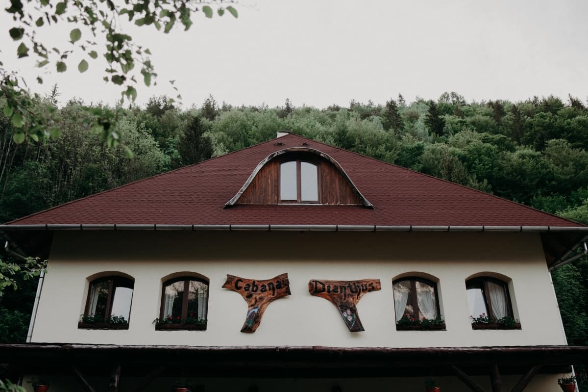 Cabana Dianthus - locatie pentru nunti in Zărnești, Brașov