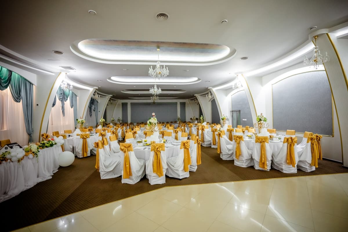 Restaurant Coral - locatie pentru nunti in Tecuci, Galați