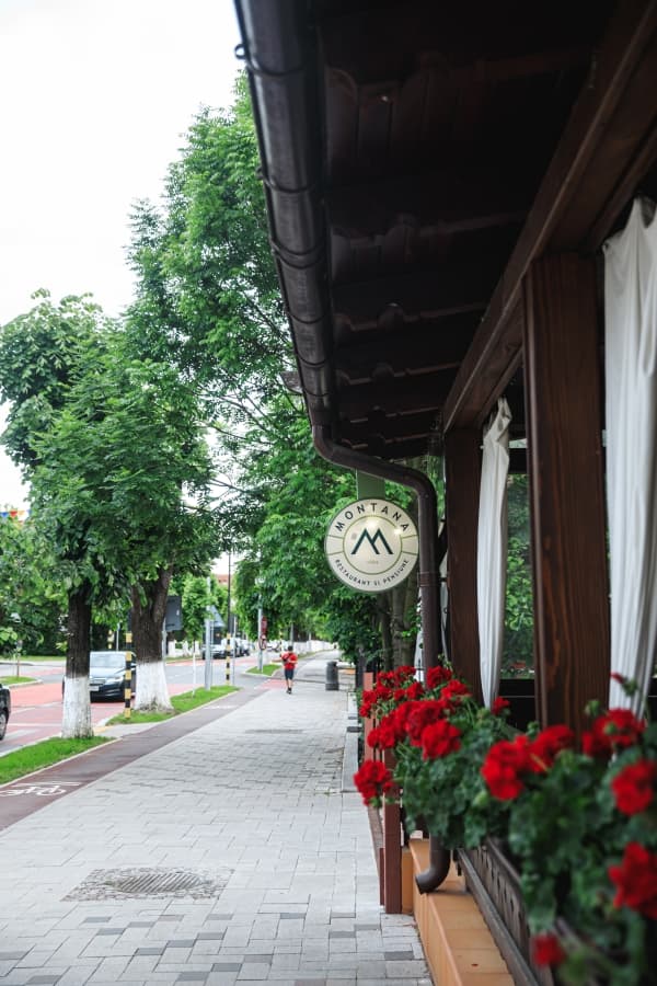 Restaurant Montana - locatie pentru nunti in Curtea de Argeș, Argeș