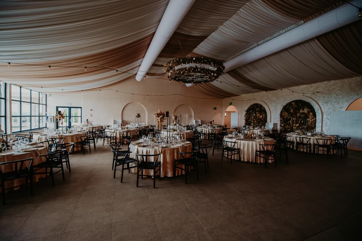 Everly Events - locatie pentru nunti in Țuțora, Iași