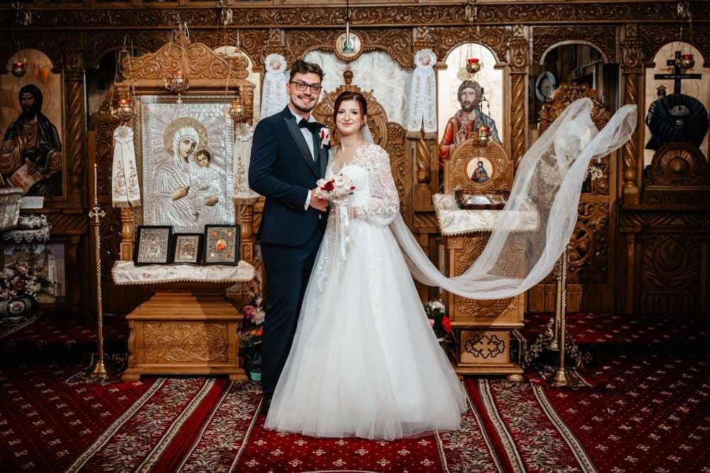 Cristian & Anastasia - Fotografii de Robert Opocinschi Fotograf